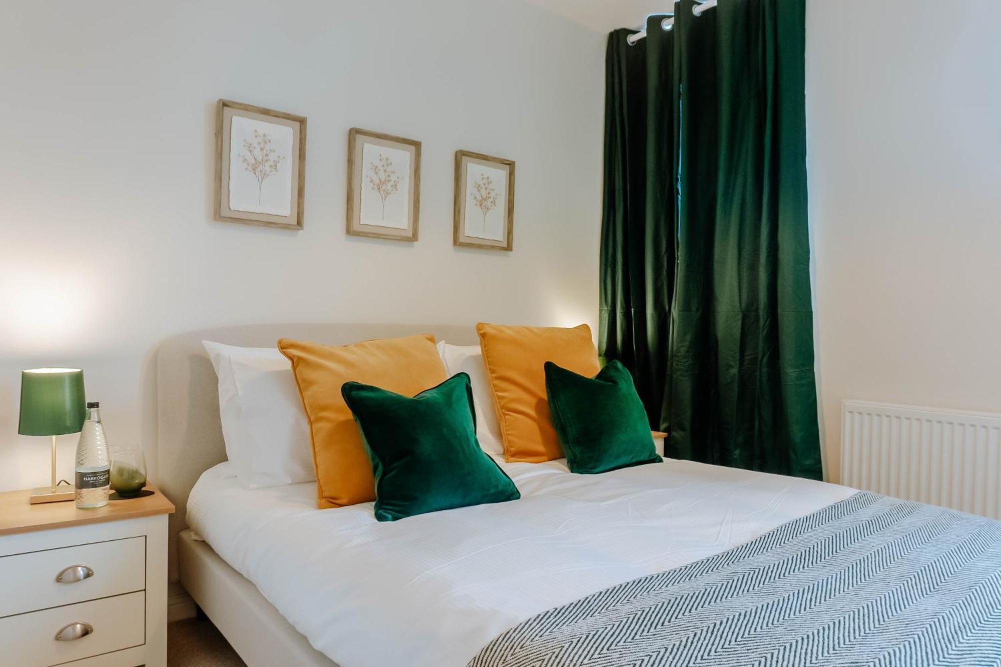 Mayfield Two - Central Harrogate Apartment Buitenkant foto